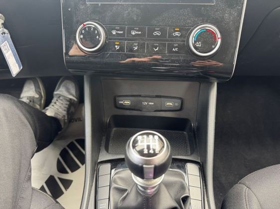 HYUNDAI TUCSON Klass 1.6 T-GDI 110 kW (150 CV) 2023 de segunda mano