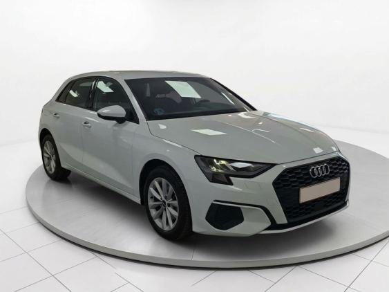AUDI A3 Sportback 30 TFSI 81kW (110CV) S tronic 2021 de segunda mano