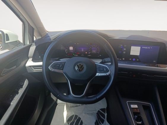 VOLKSWAGEN GOLF Life 1.0 eTSI 81kW (110CV) DSG 2023 de segunda mano