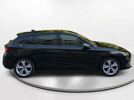 SEAT LEÓN 1.0 TSI 81kW S&S FR 25 Aniversario 2024 de segunda mano