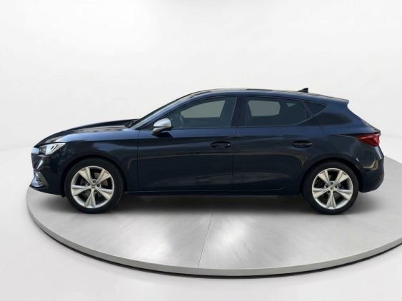 SEAT LEÓN 1.0 TSI 81kW S&S FR 25 Aniversario 2024 de segunda mano