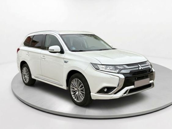 MITSUBISHI OUTLANDER 2.4 PHEV Motion Auto 4WD MY19.5 2019 de segunda mano