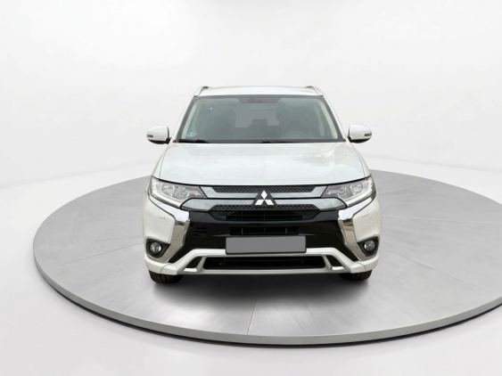 MITSUBISHI OUTLANDER 2.4 PHEV Motion Auto 4WD MY19.5 2019 de segunda mano