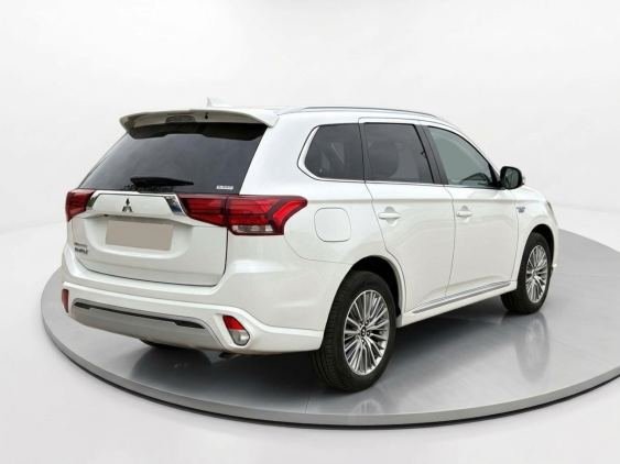 MITSUBISHI OUTLANDER 2.4 PHEV Motion Auto 4WD MY19.5 2019 de segunda mano