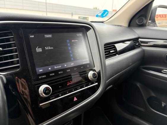 MITSUBISHI OUTLANDER 2.4 PHEV Motion Auto 4WD MY19.5 2019 de segunda mano