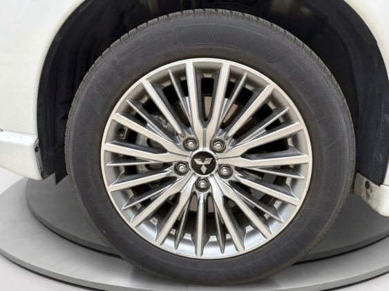 MITSUBISHI OUTLANDER 2.4 PHEV Motion Auto 4WD MY19.5 2019 de segunda mano