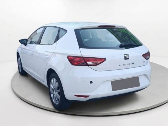 SEAT LEÓN 1.6 TDI 66kW (90CV) Reference Plus 2015 de segunda mano