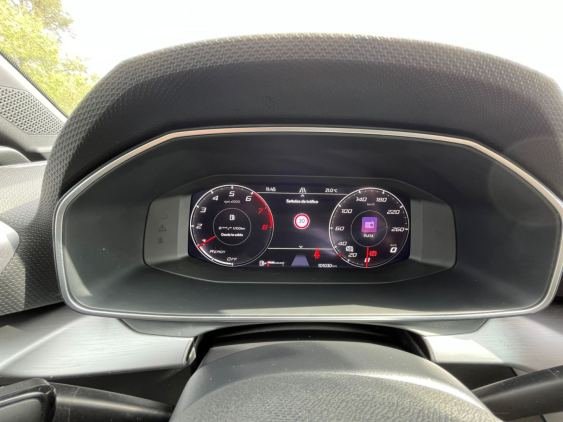 SEAT LEÓN 1.0 TSI 81kW S&S FR 25 Aniversario 2024 de segunda mano