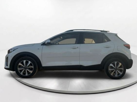 KIA STONIC 1.2 DPi 62kW (84CV) Drive 2023 de segunda mano