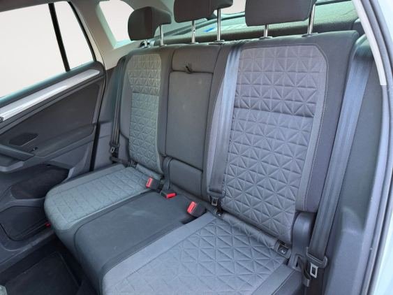 VOLKSWAGEN TIGUAN Life 1.4 TSI eHybrid 180kW (245CV) DSG 2022 de segunda mano