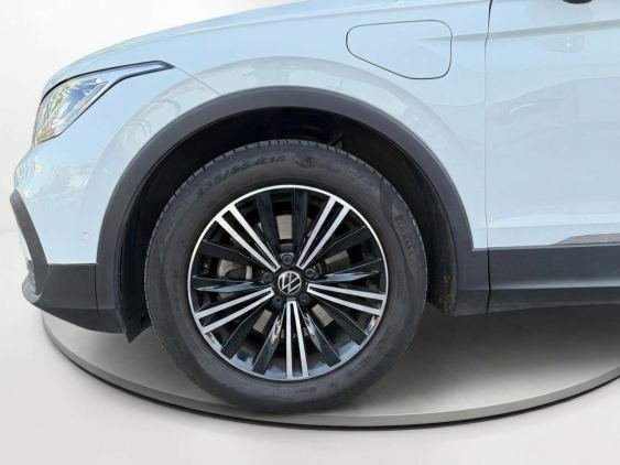 VOLKSWAGEN TIGUAN Life 1.4 TSI eHybrid 180kW (245CV) DSG 2022 de segunda mano
