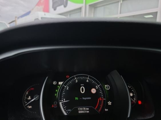 RENAULT MÉGANE Zen Energy TCe 97kW (130CV) EDC 2017 de segunda mano