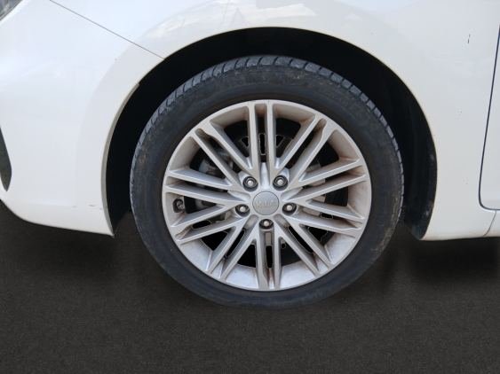 KIA CARENS de segunda mano