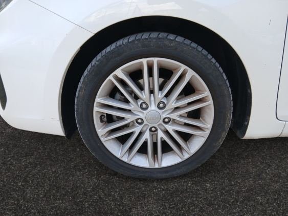 KIA CARENS de segunda mano