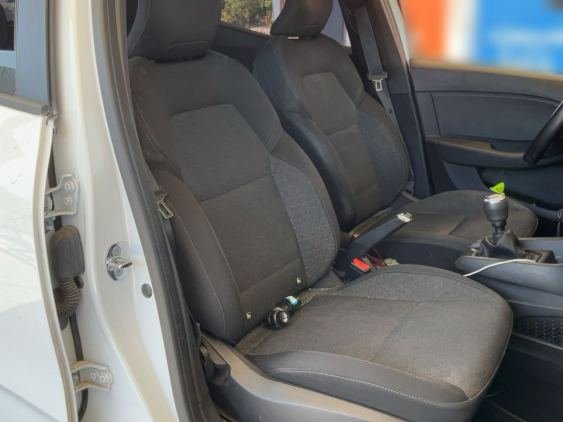 RENAULT CLIO de segunda mano