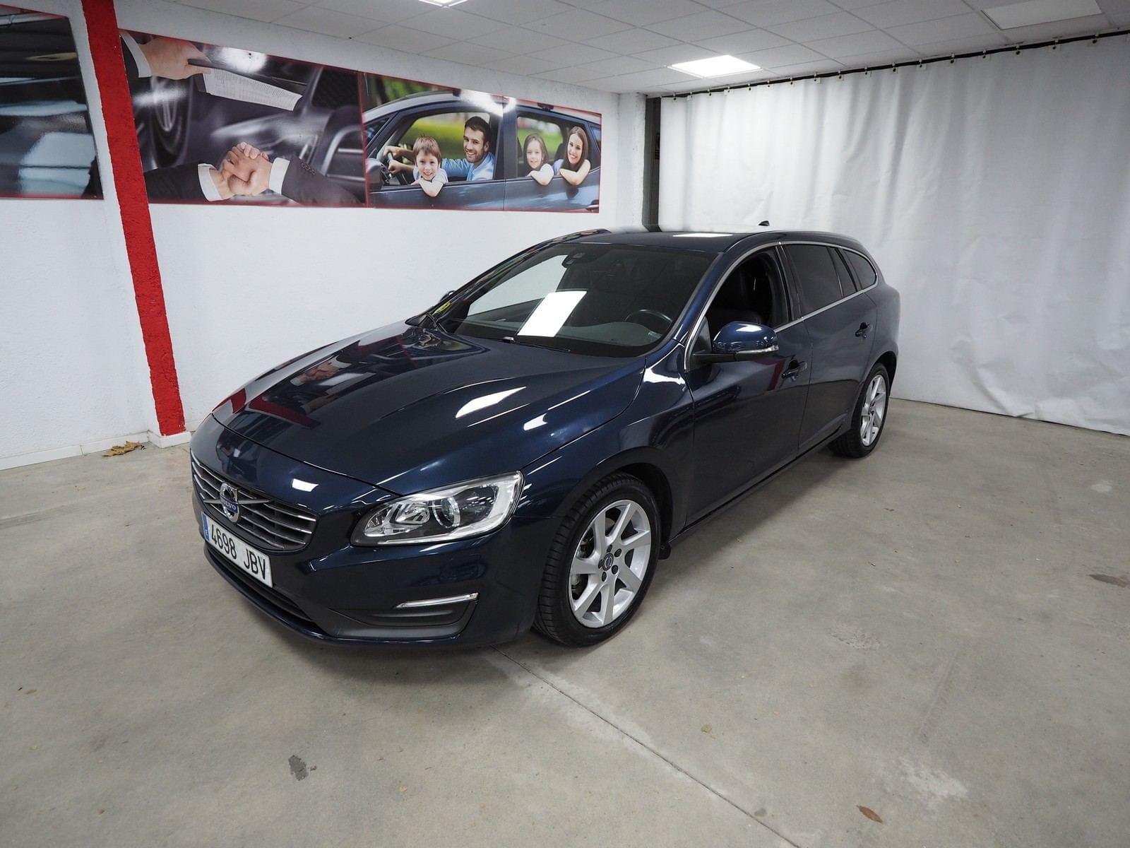 imagen de VOLVO V60 2.0 D4 MOMENTUM - REF: 01573