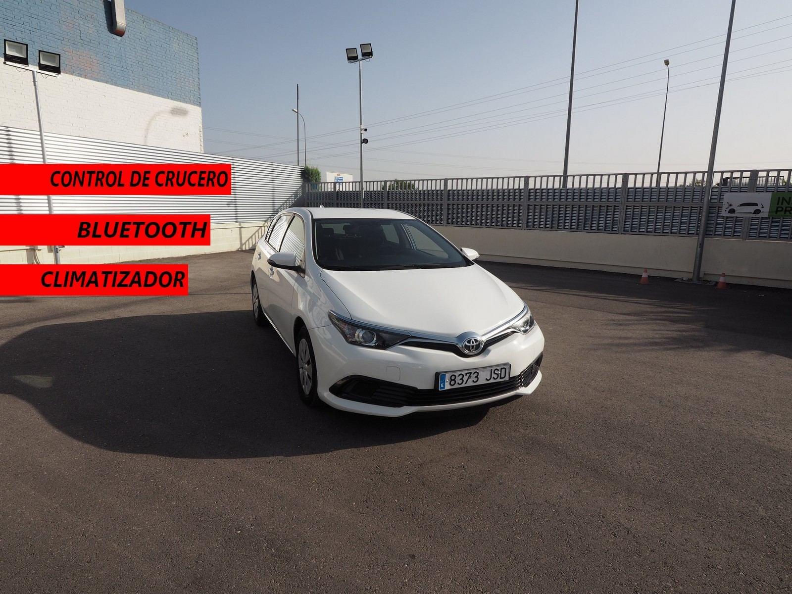 TOYOTA AURIS 5P 2G 1.4 90D BUSINESS 1 