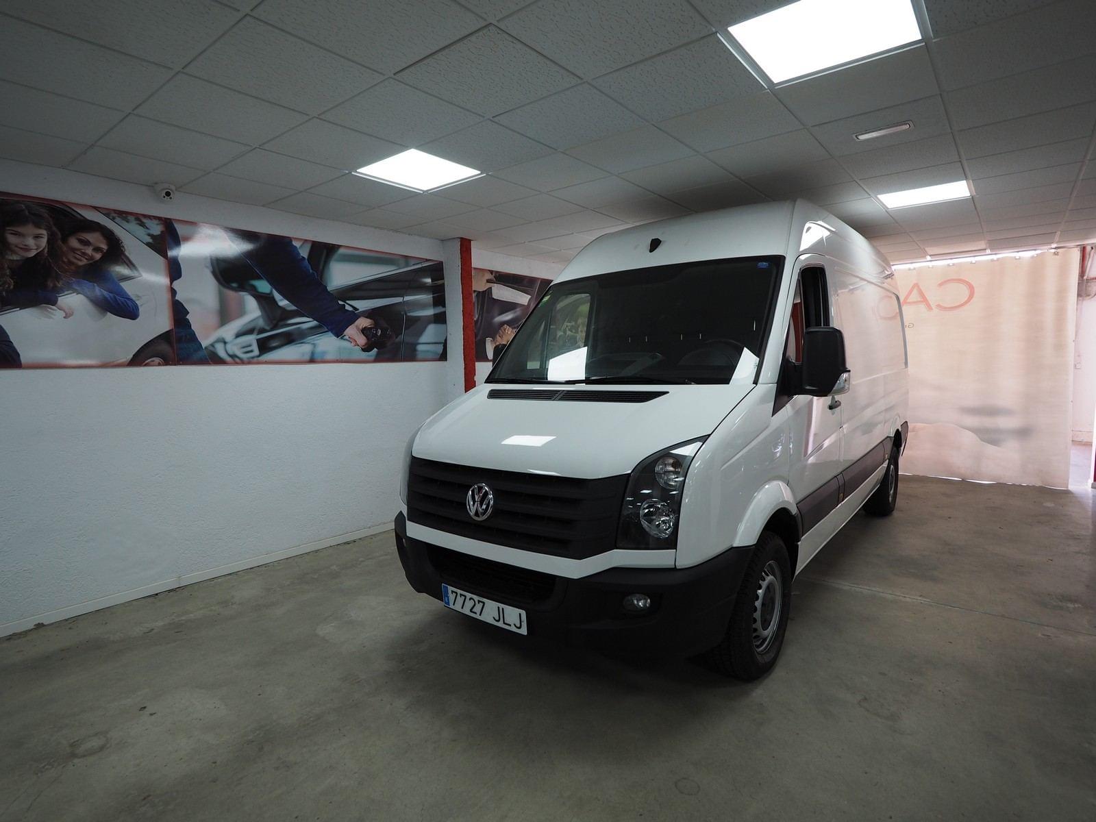 imagen de VOLKSWAGEN CRAFTER 35 FURGON PRO BM TA 2.0 TDI BMT 136 CV - REF: 02119