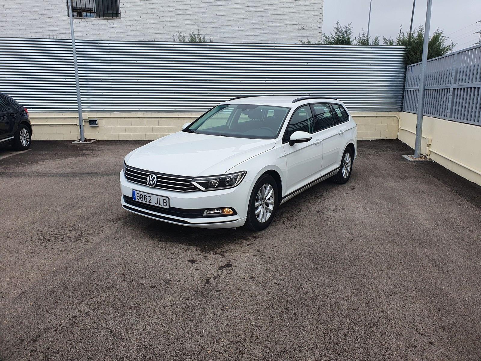 VOLKSWAGEN PASSAT VARIANT EDITION 1.6 TDI 120CV BMT 1 