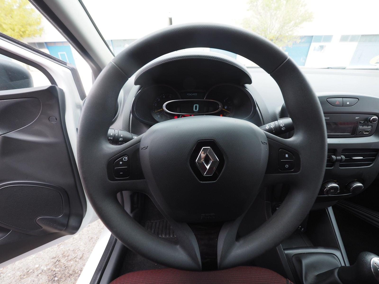RENAULT CLIO 1.5 DCI 75 SOCIETE 18 