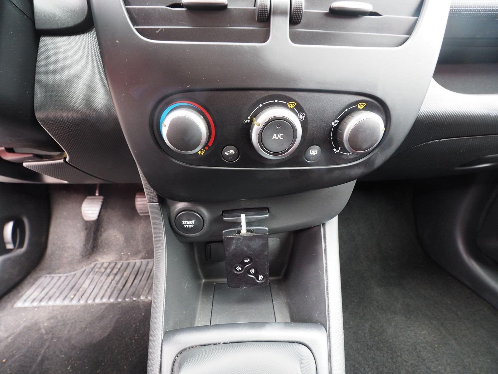 RENAULT CLIO 1.5 DCI 75 SOCIETE 22 