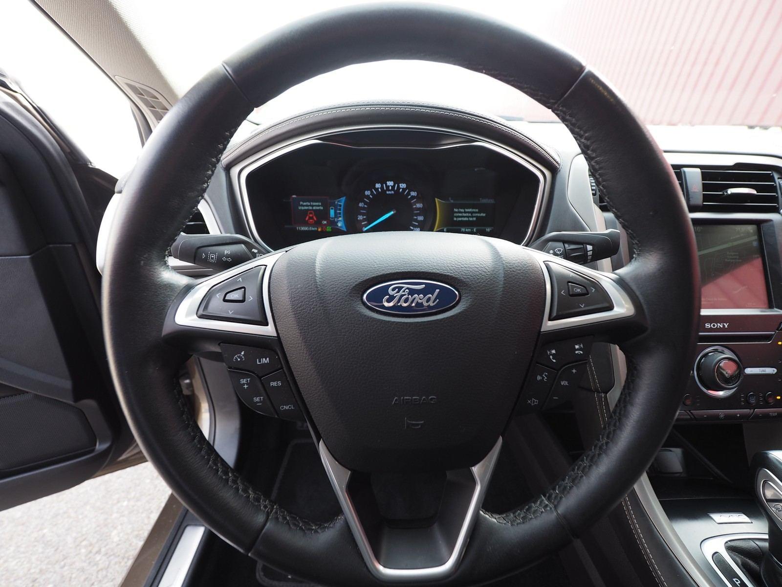 FORD MONDEO 2.0 HÍBRIDO 137KW AUTO VIGNALE HEV SEDAN 18 