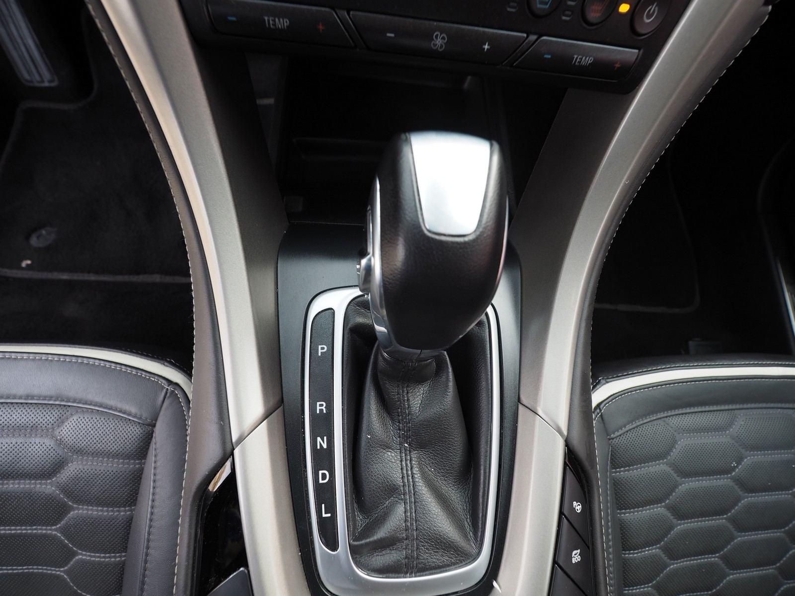 FORD MONDEO 2.0 HÍBRIDO 137KW AUTO VIGNALE HEV SEDAN 20 