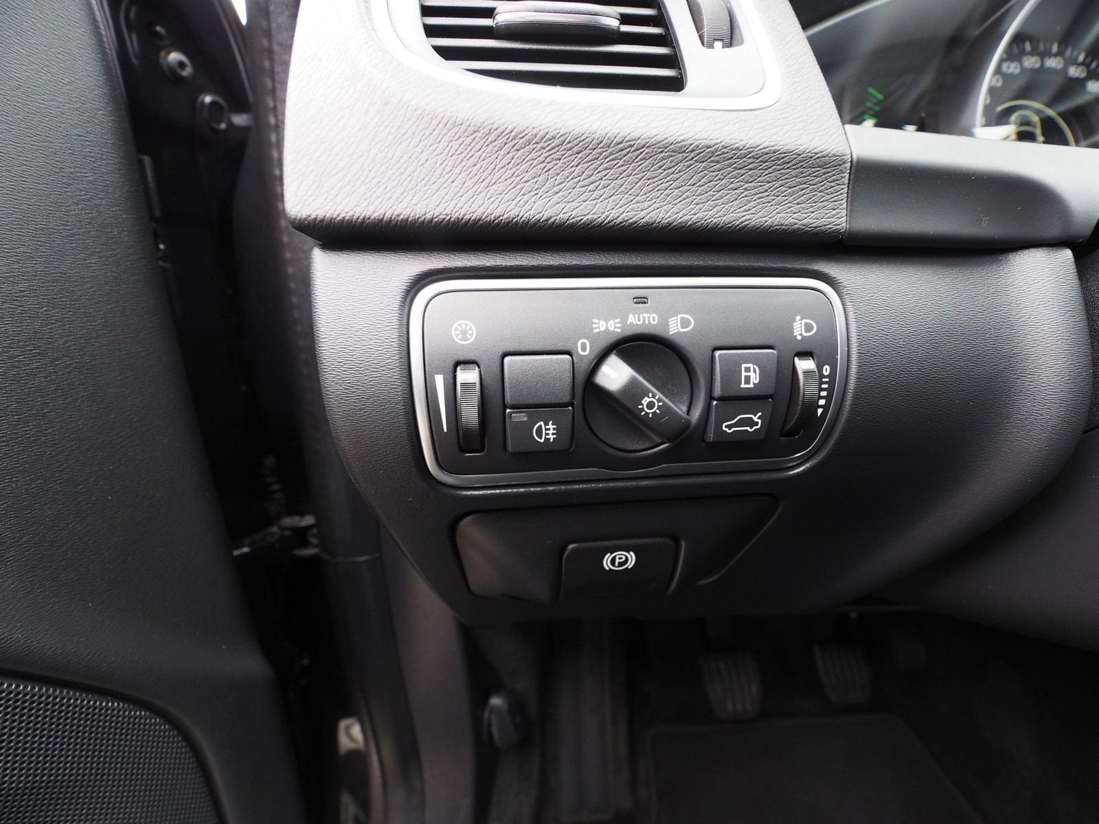 VOLVO V60 CROSS COUNTRY 2.0 D3 KINETIC 14 