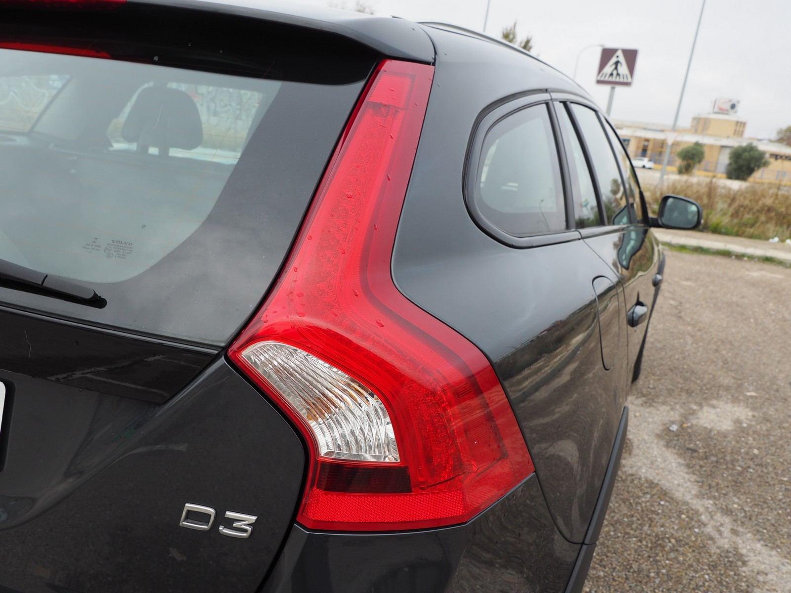 VOLVO V60 CROSS COUNTRY 2.0 D3 KINETIC 31 