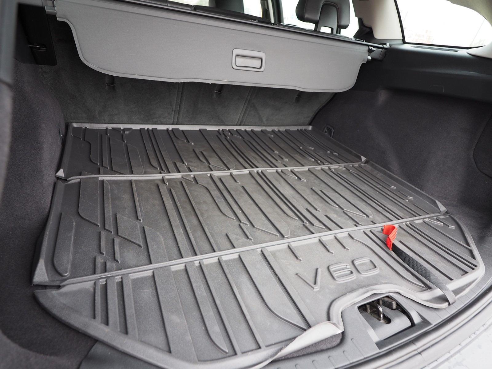 VOLVO V60 CROSS COUNTRY 2.0 D3 KINETIC 34 