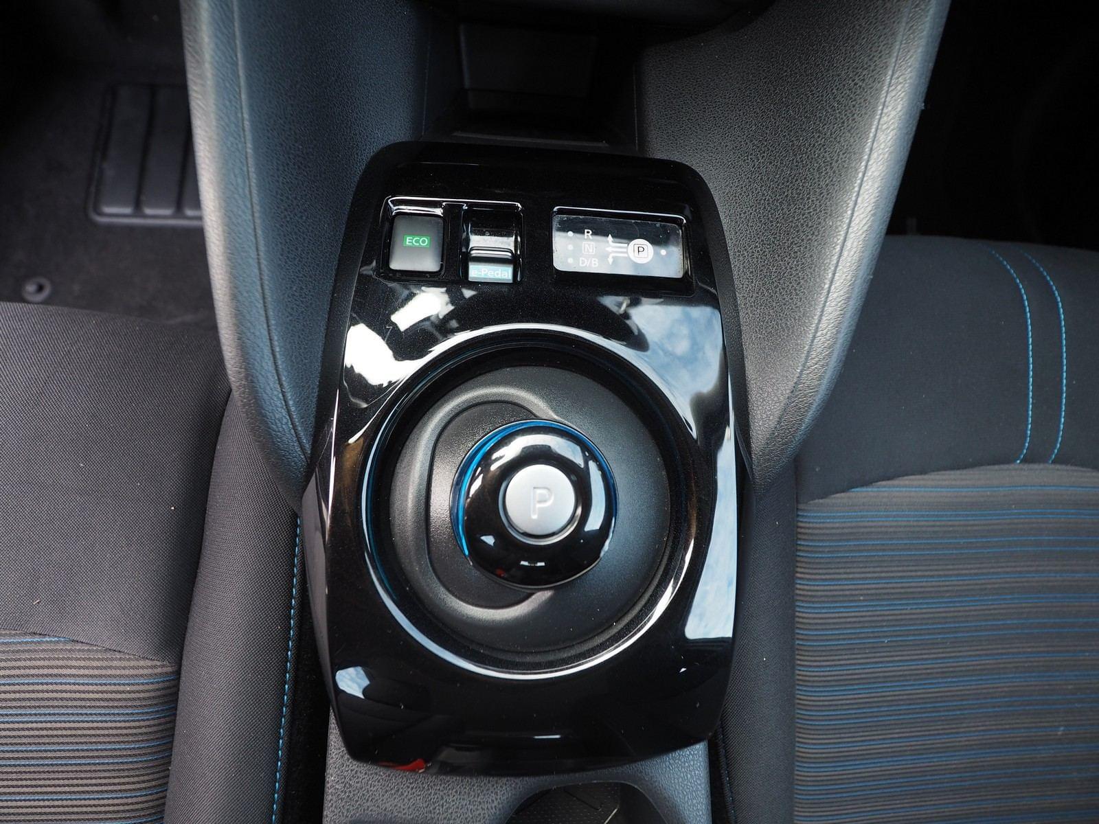 NISSAN LEAF 40KWH 100% ELECTRICO ACENTA 19 