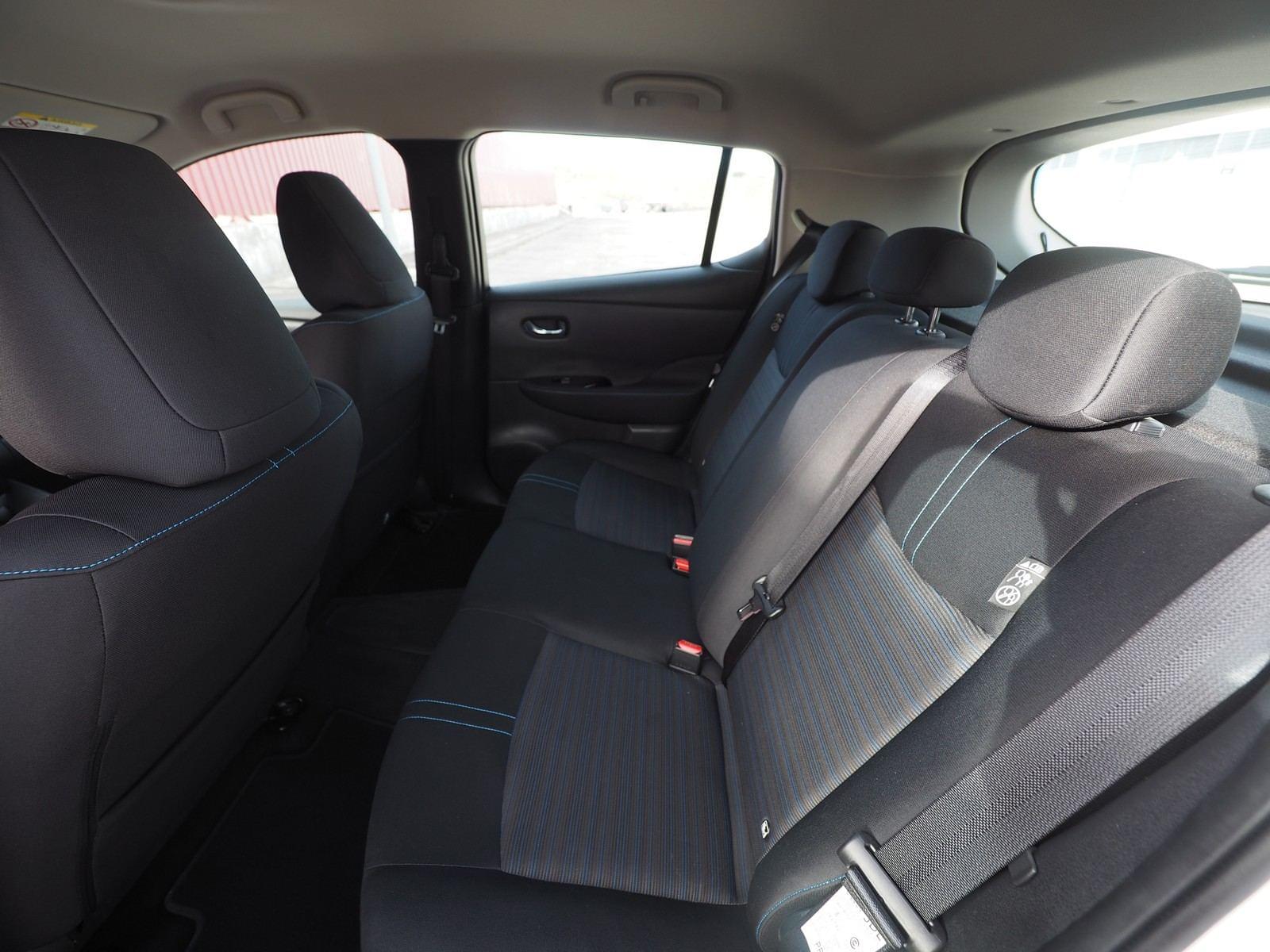 NISSAN LEAF 40KWH 100% ELECTRICO ACENTA 23 