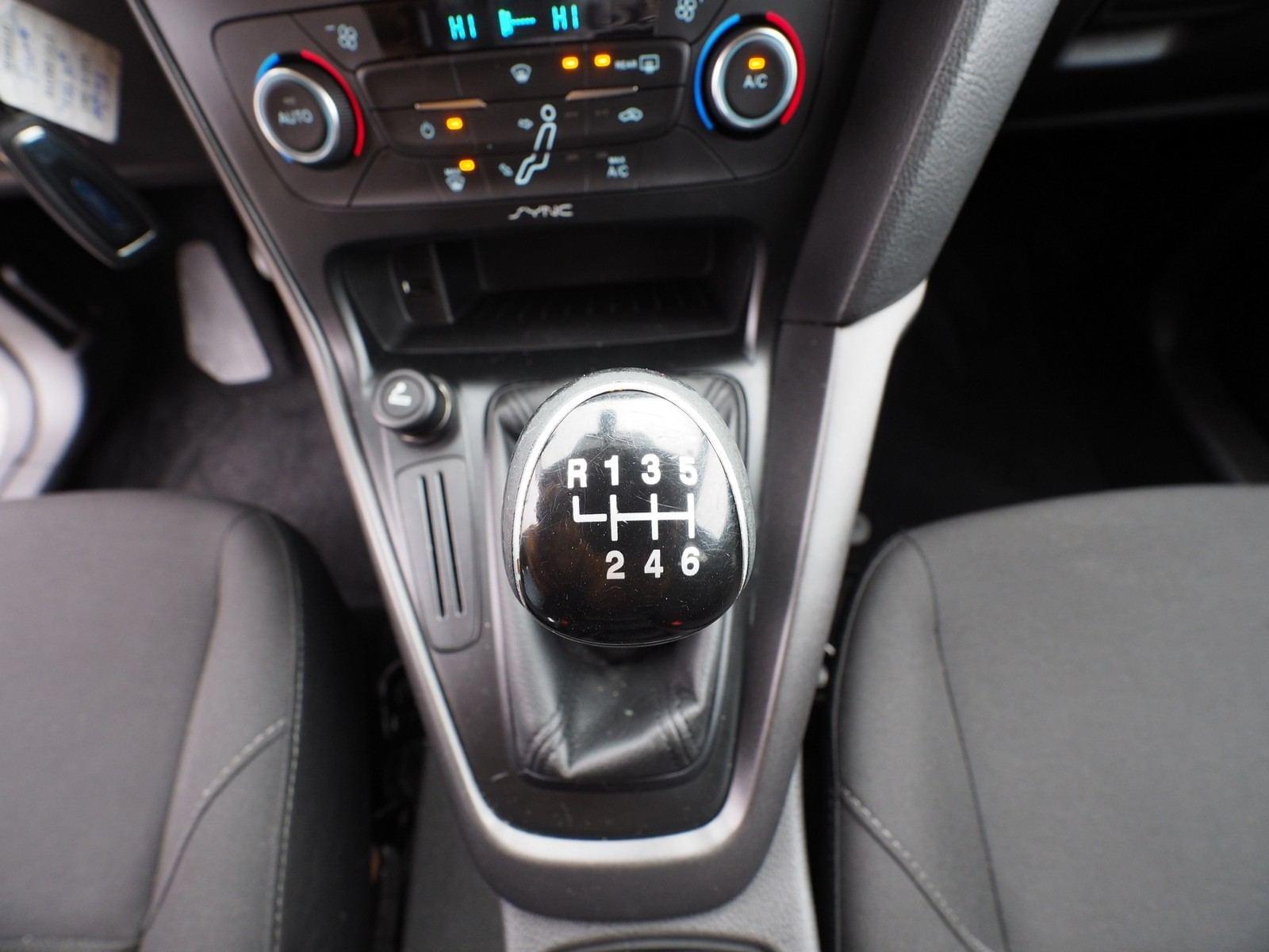FORD FOCUS 1.5 TDCI E6 120 TREND+ SPORTBREAK 23 