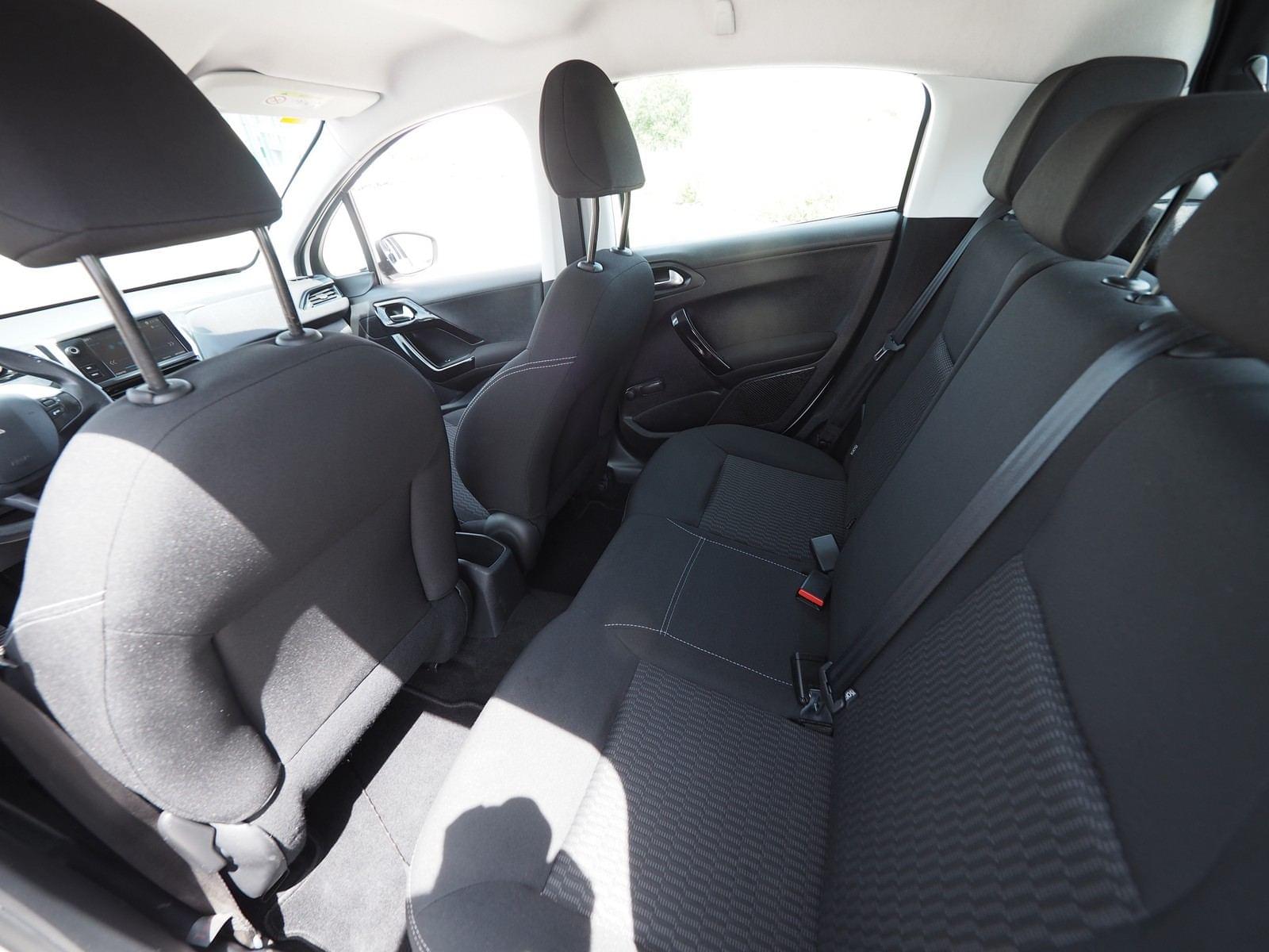 PEUGEOT 208 5P ACTIVE BLUE HDI 55 KW 75 CV 26 