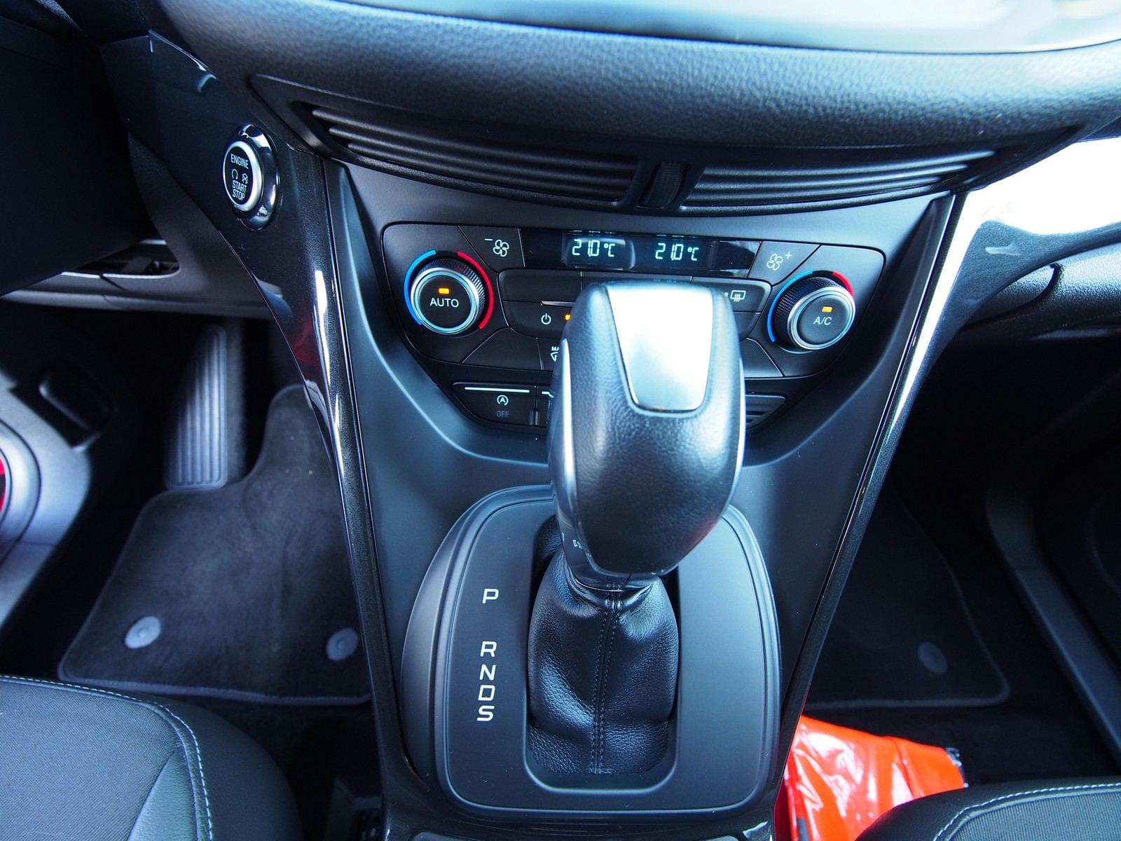 FORD KUGA 1.5 TDCI 88 KW 4X2 A-S-S TITANIUM AUTO 22 