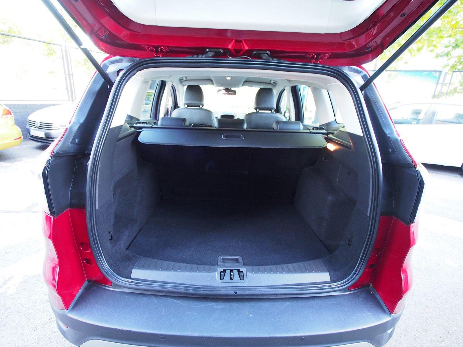 FORD KUGA 1.5 TDCI 88 KW 4X2 A-S-S TITANIUM AUTO 29 