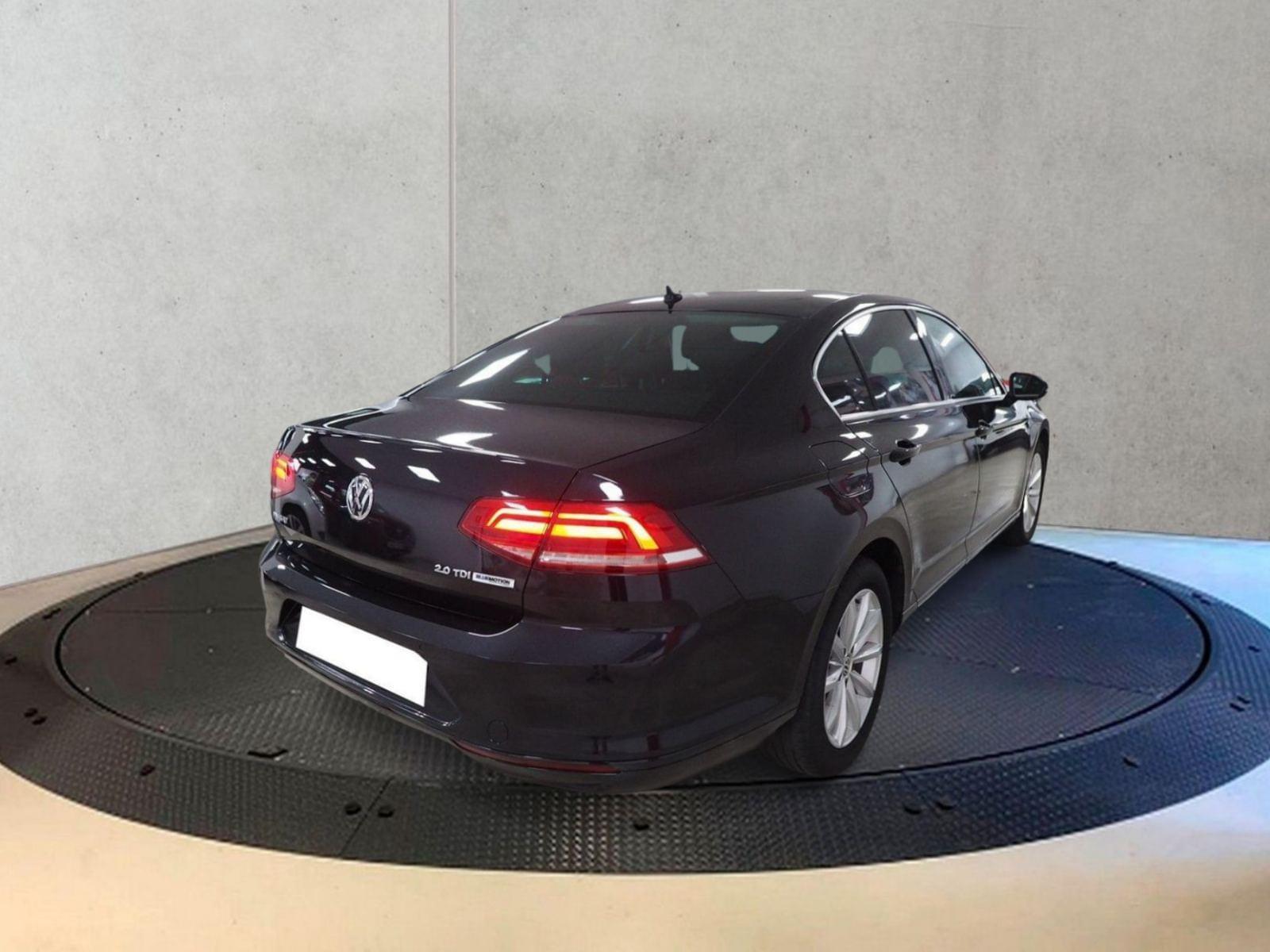 VOLKSWAGEN PASSAT ADVANCE 2.0 TDI 110 KW 150 CV BERLINA 4 
