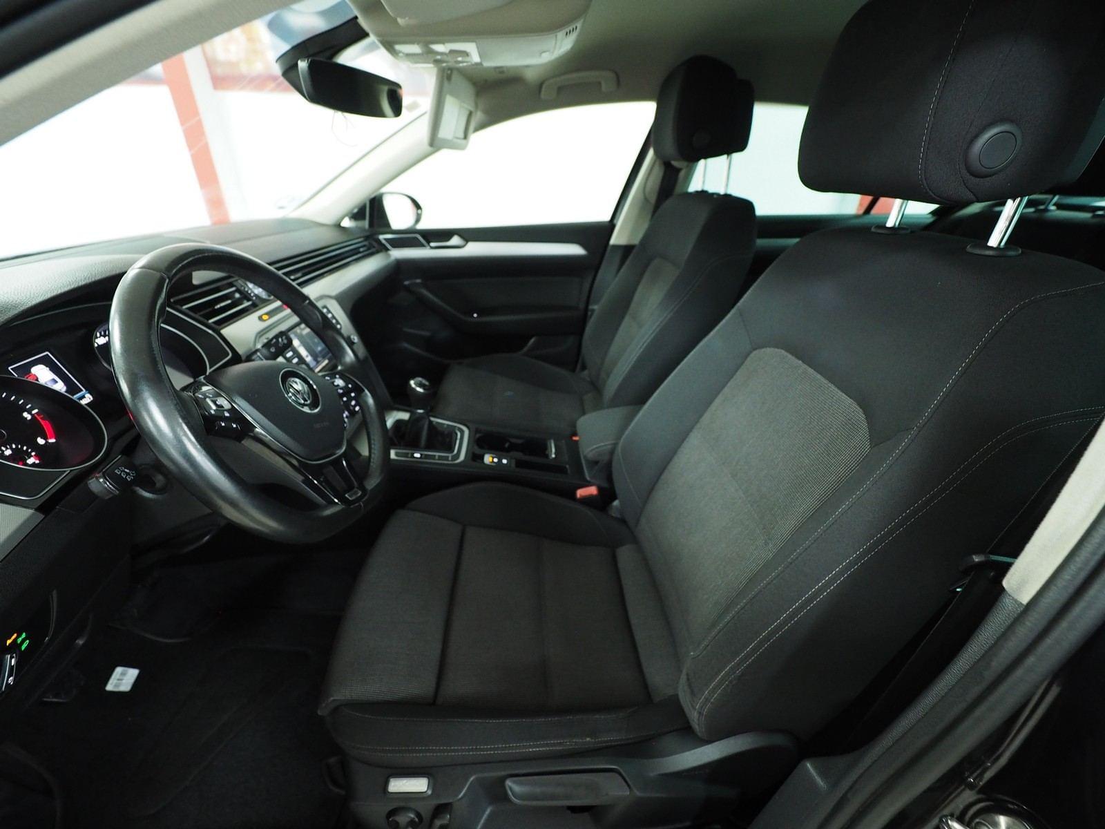 VOLKSWAGEN PASSAT ADVANCE 2.0 TDI 110 KW 150 CV BERLINA 10 