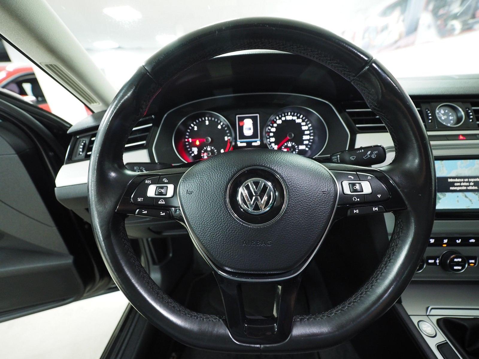 VOLKSWAGEN PASSAT ADVANCE 2.0 TDI 110 KW 150 CV BERLINA 23 