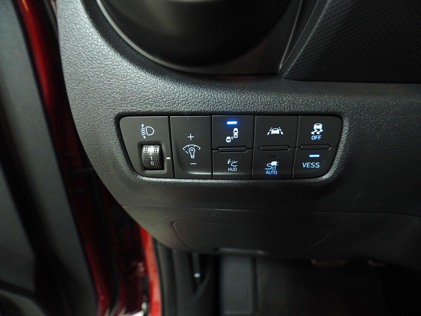 HYUNDAI KONA EV 150KW KLASS  204CV 450KM AUTONOM 12 