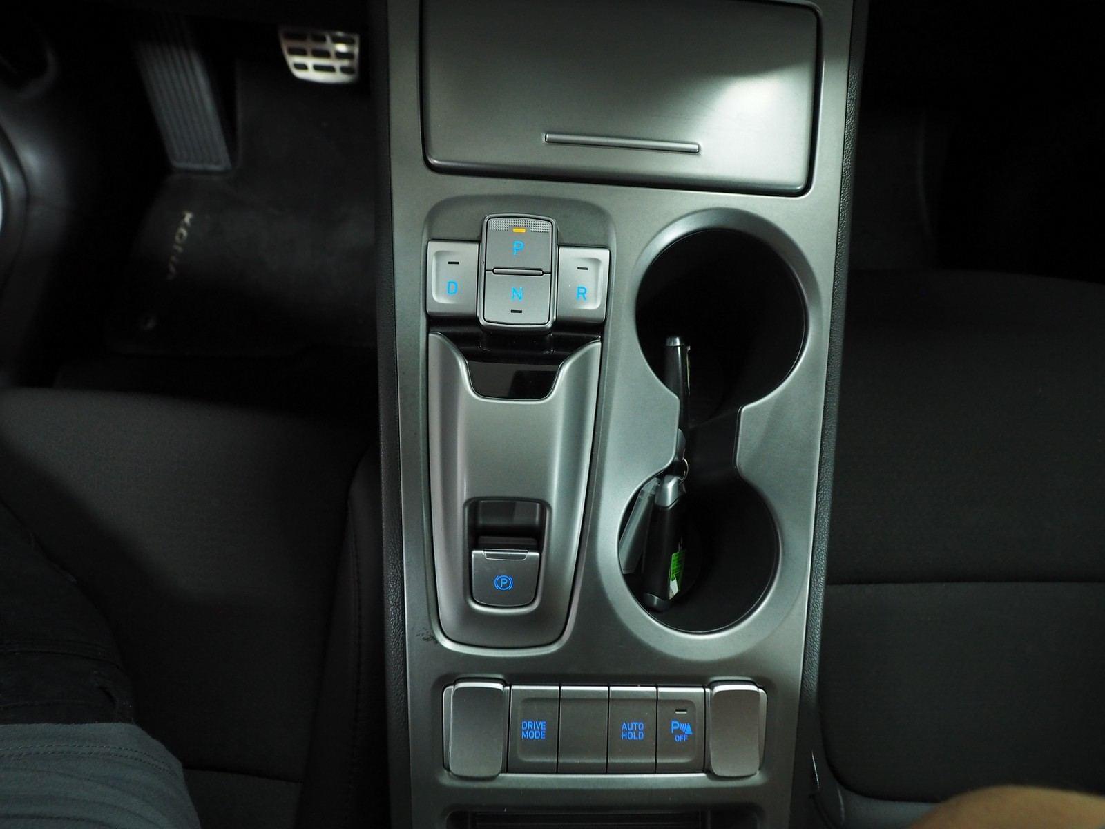 HYUNDAI KONA EV 150KW KLASS  204CV 450KM AUTONOM 24 