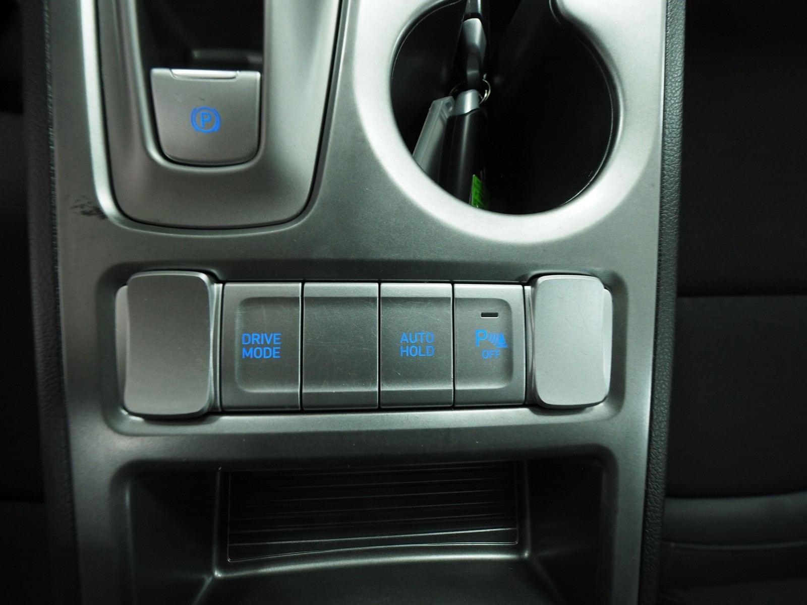 HYUNDAI KONA EV 150KW KLASS  204CV 450KM AUTONOM 25 