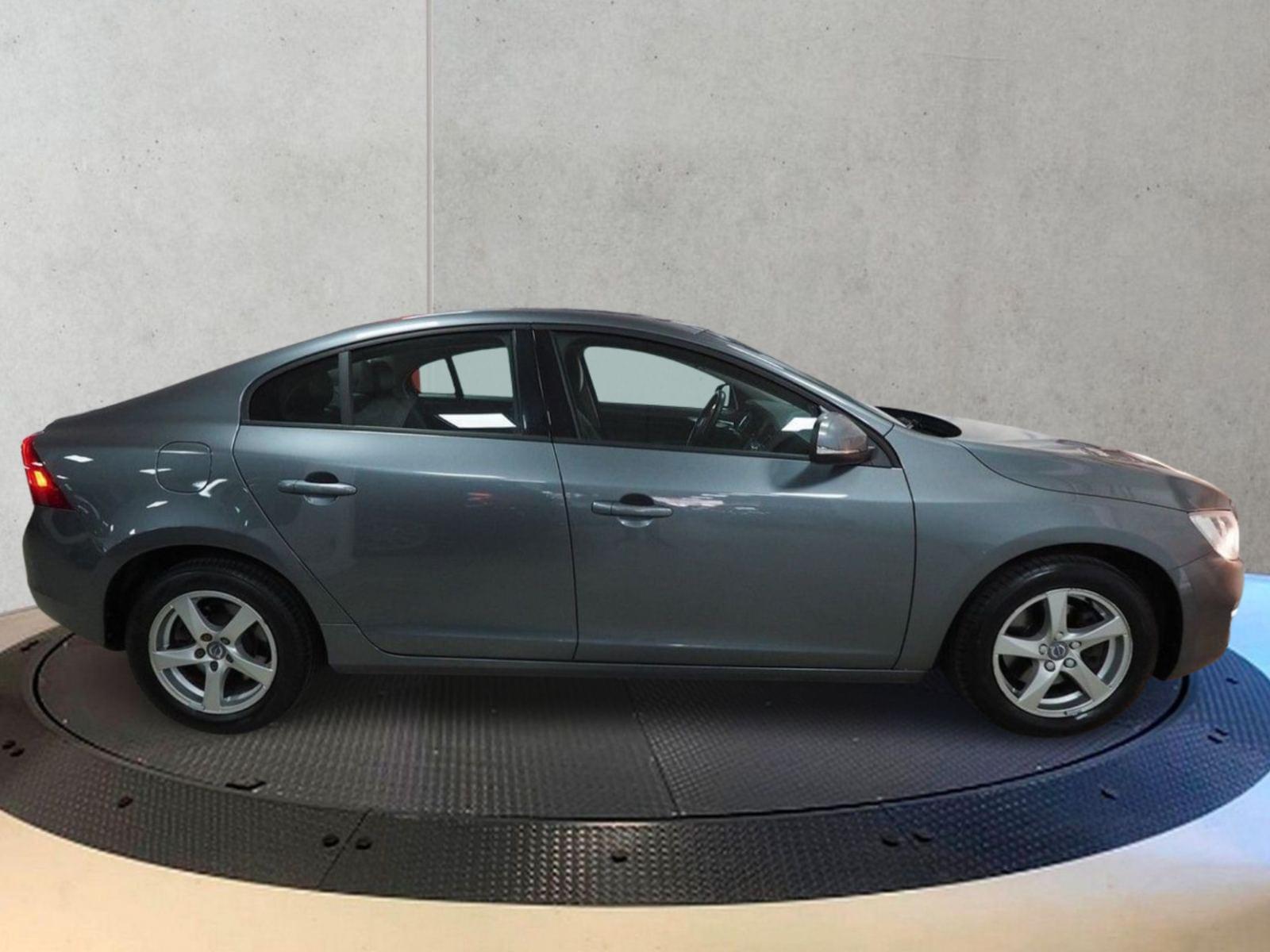 VOLVO S60 2.0 D2 KINETIC 3 