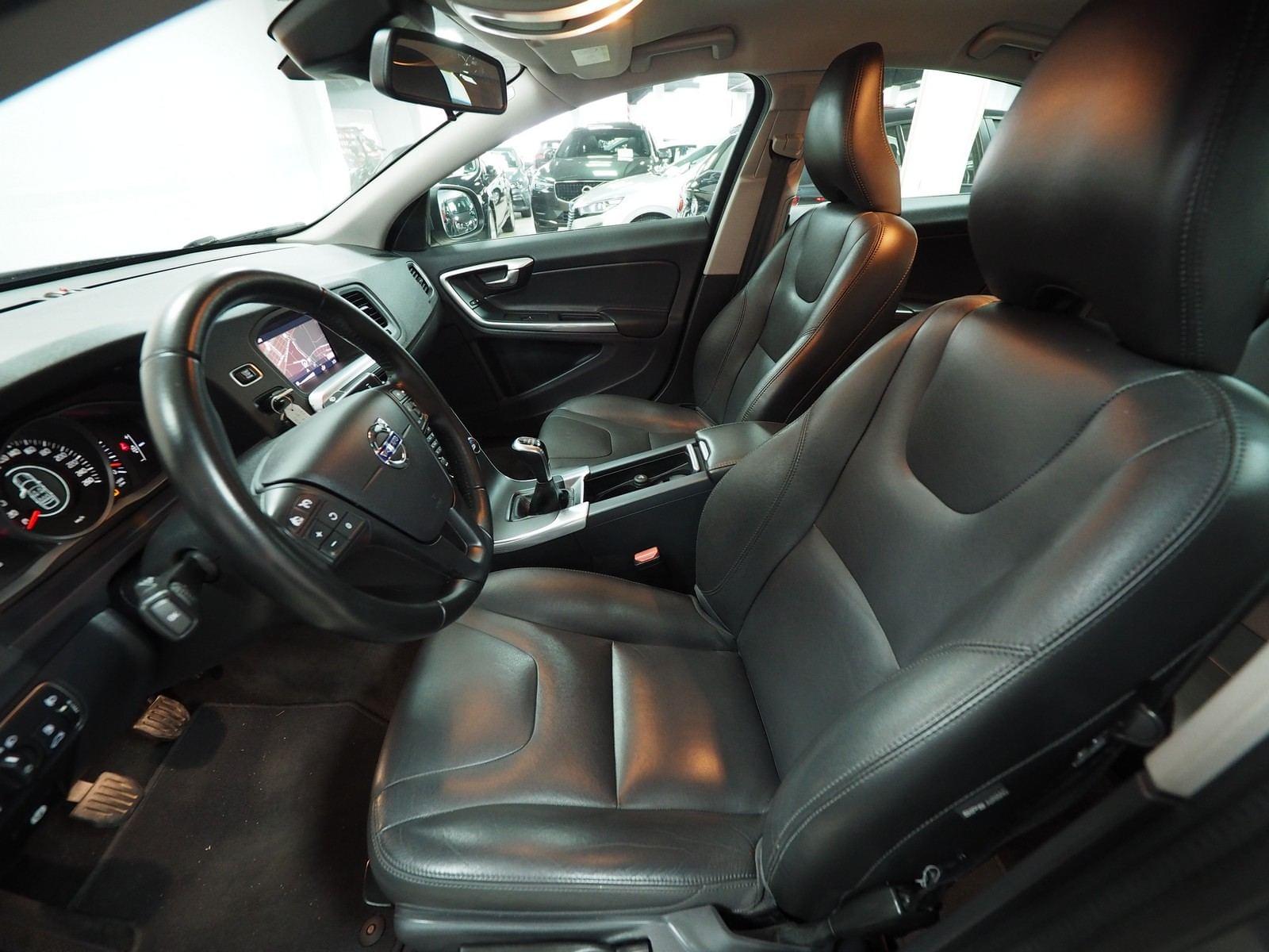 VOLVO S60 2.0 D2 KINETIC 10 