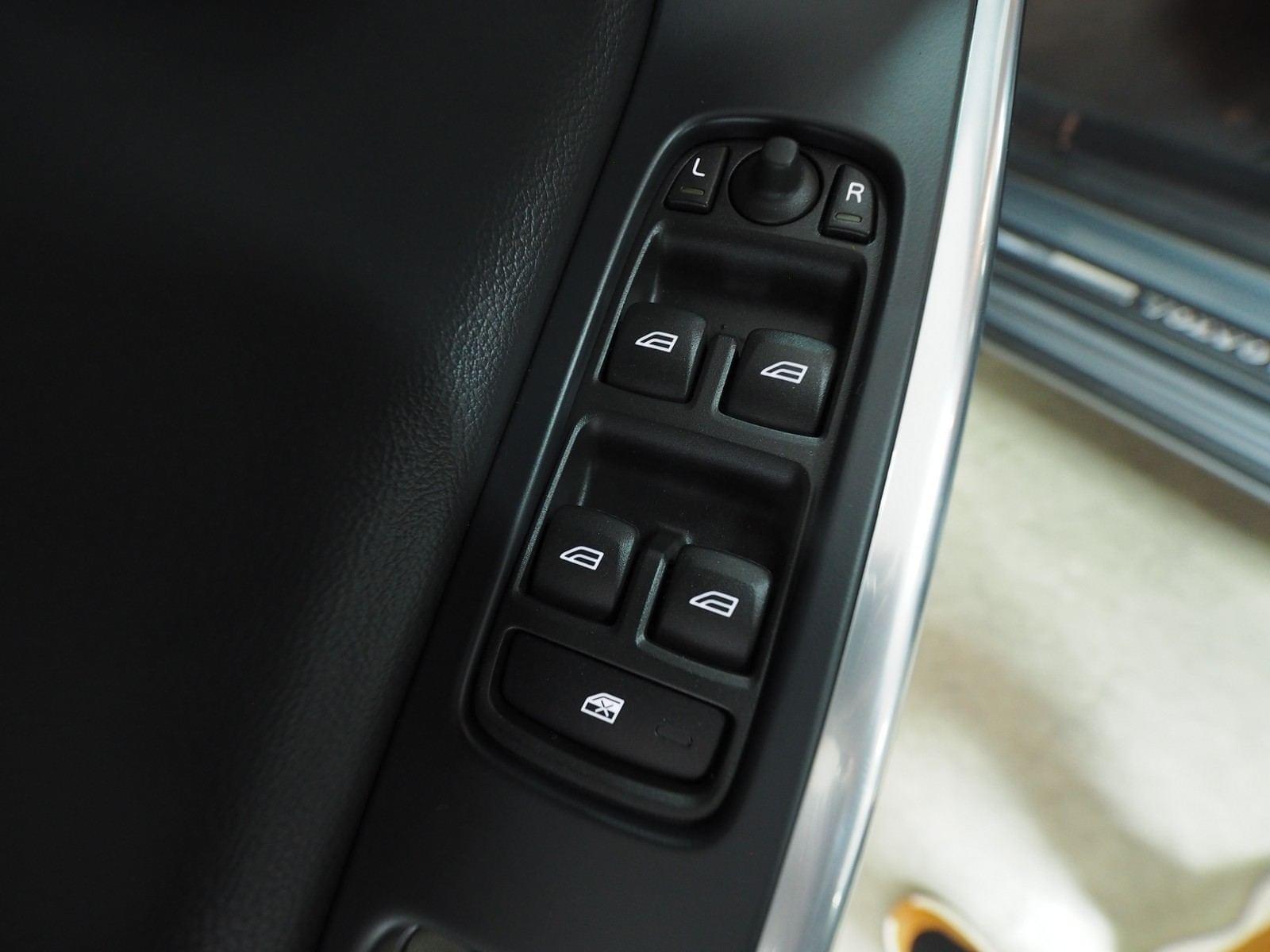 VOLVO S60 2.0 D2 KINETIC 12 