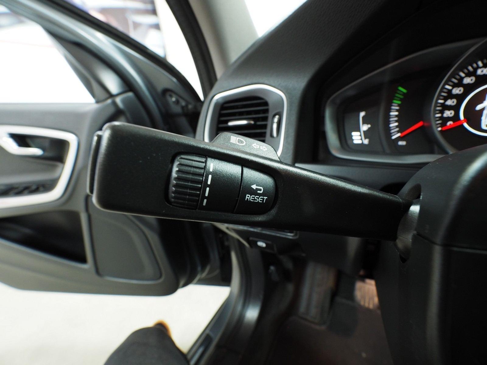 VOLVO S60 2.0 D2 KINETIC 19 