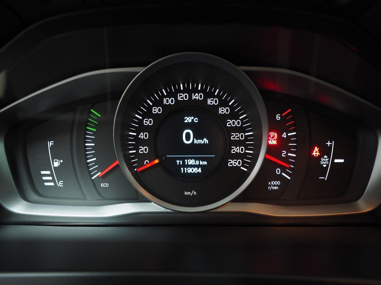 VOLVO S60 2.0 D2 KINETIC 20 