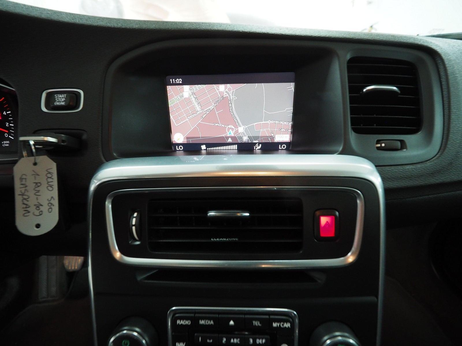 VOLVO S60 2.0 D2 KINETIC 24 