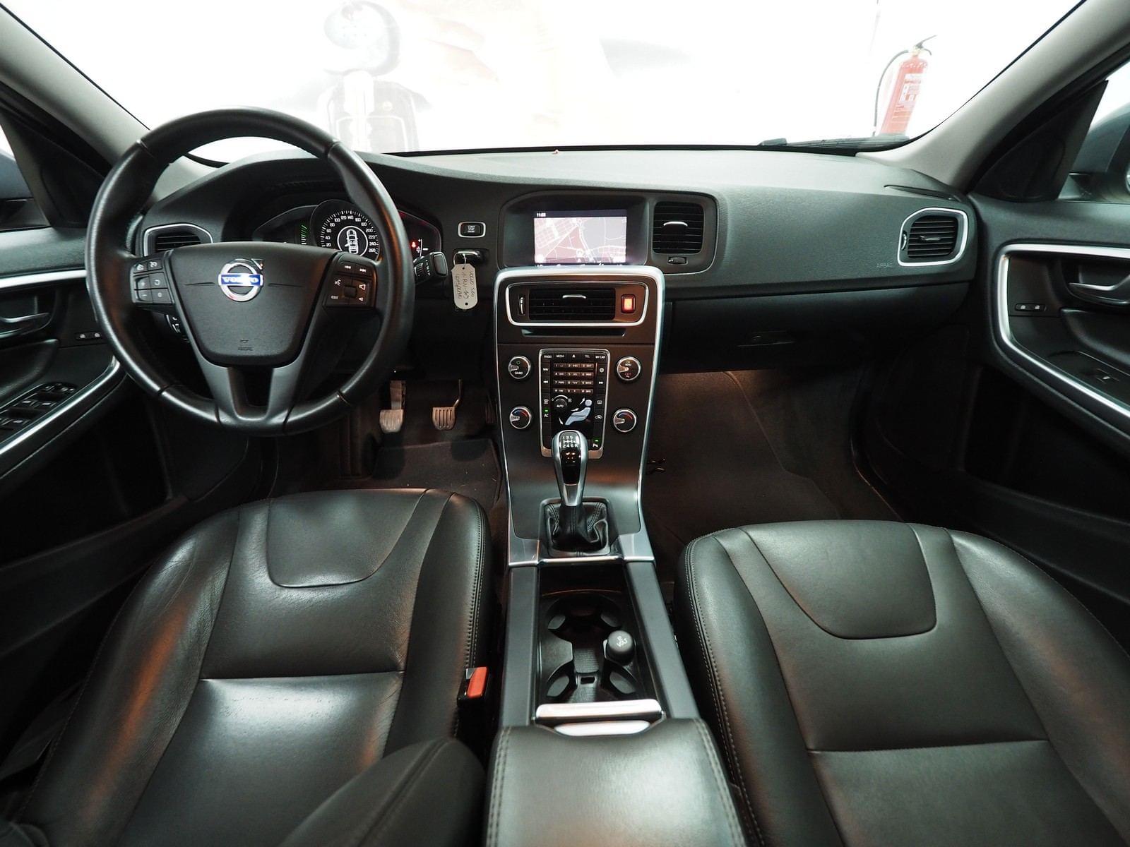 VOLVO S60 2.0 D2 KINETIC 30 