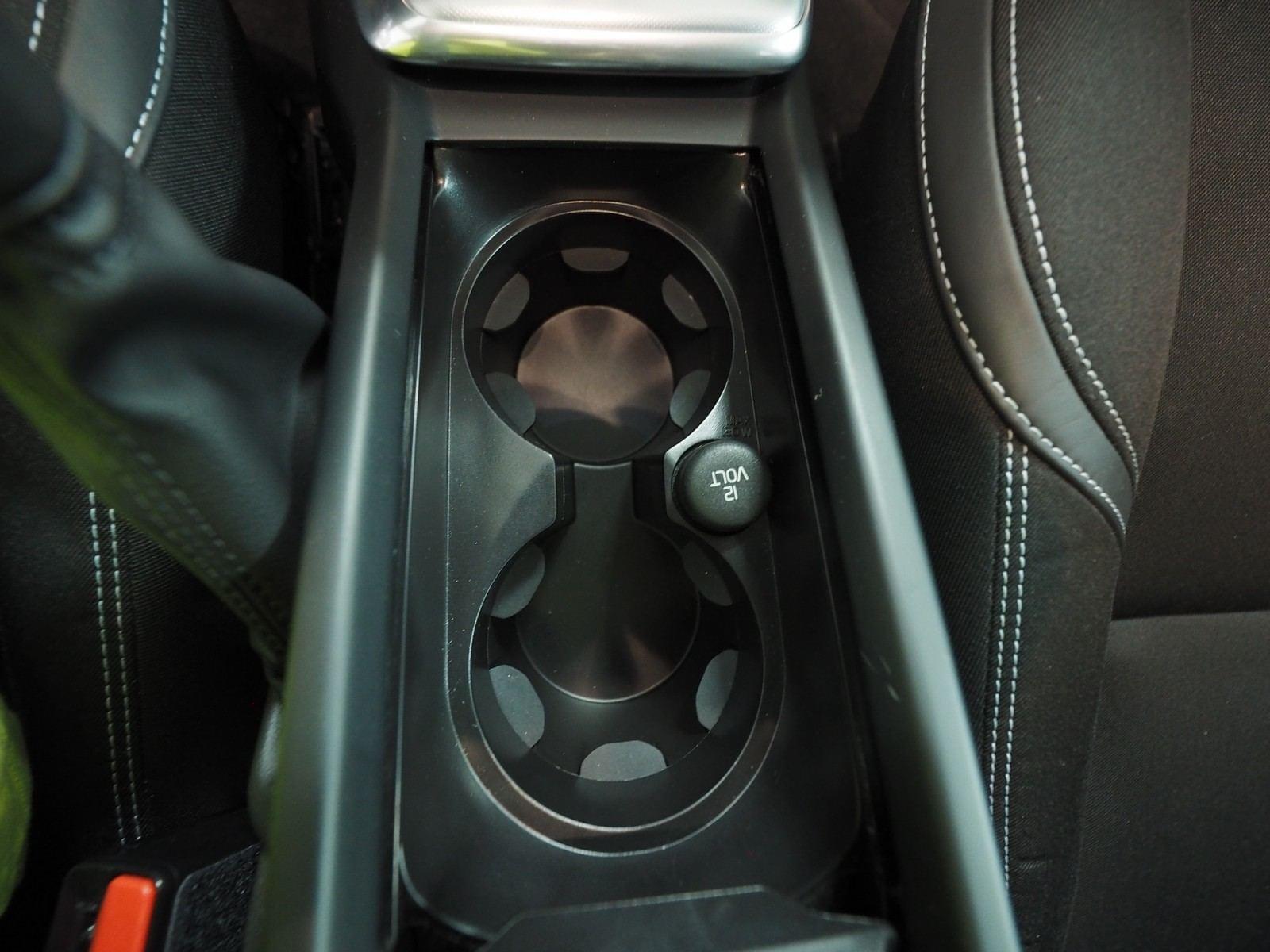 VOLVO V40 2.0 D2 ECO MOMENTUM 25 